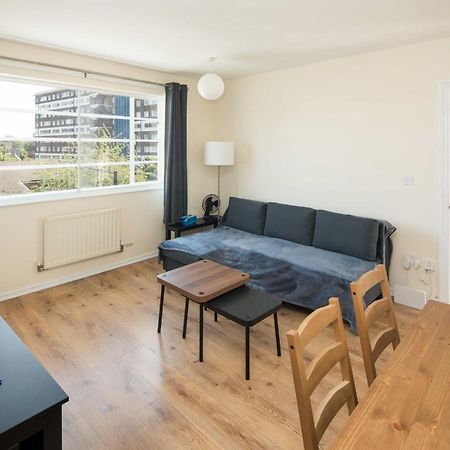 2Bd London Flat - City Buzz & Parkside Serenity Apartamento Exterior foto